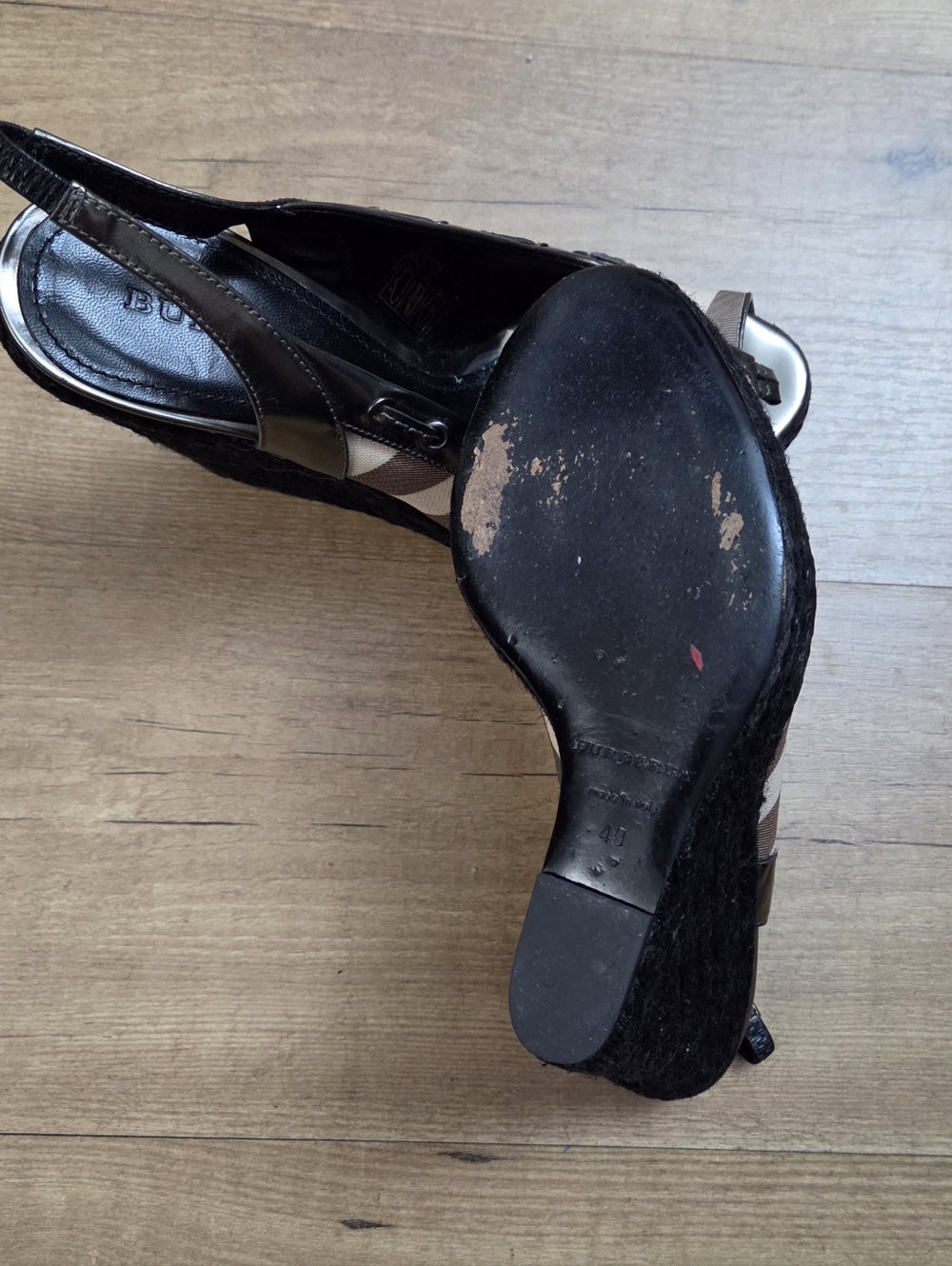 Burberry Espadrille Wedge - Picture 10 of 16